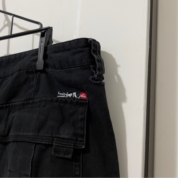 Quicksilver Black Cargo Shorts - Picture 2 of 11